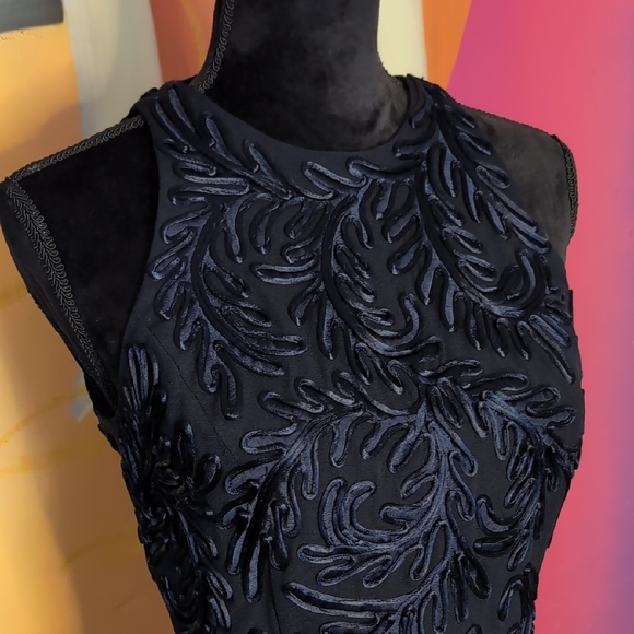 Carmen Marc Valvo Black Sleeveless Fitted Embellished Blouse - Picture 3 of 3